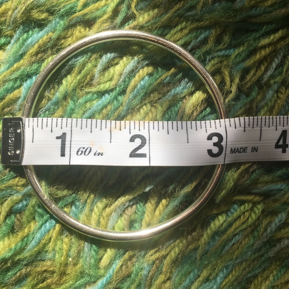 Beautiful sterling silver bangle